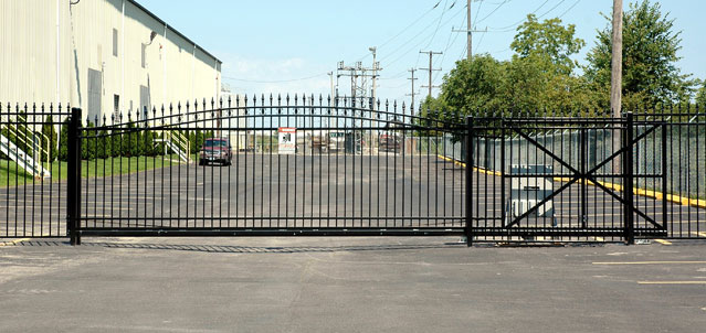 Superior Door and Gate Systems Inc | Fences & Gates